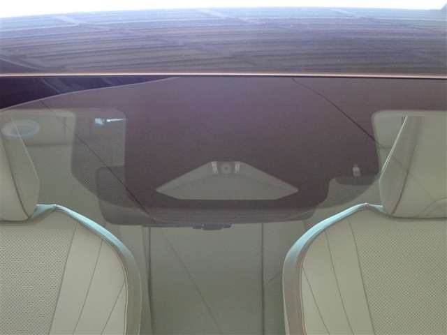 Toyota Crown Crossover 10
