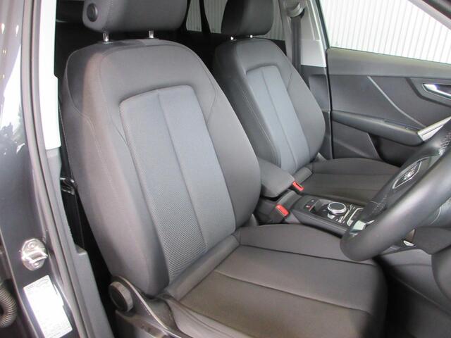 Audi Q2 12