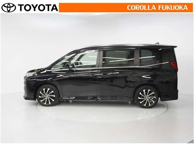 Toyota Noah 6