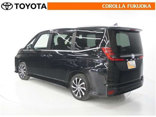 Toyota Noah 7