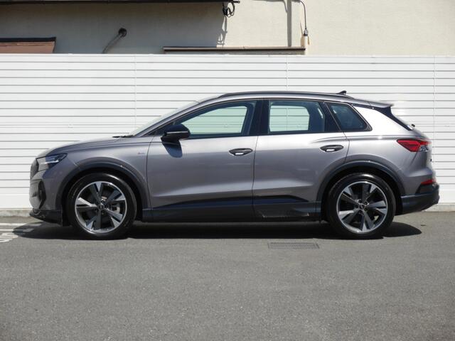 Audi Q4 e-tron 4