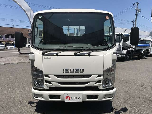 Isuzu Elf 2