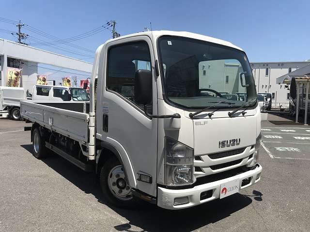 Isuzu Elf 3