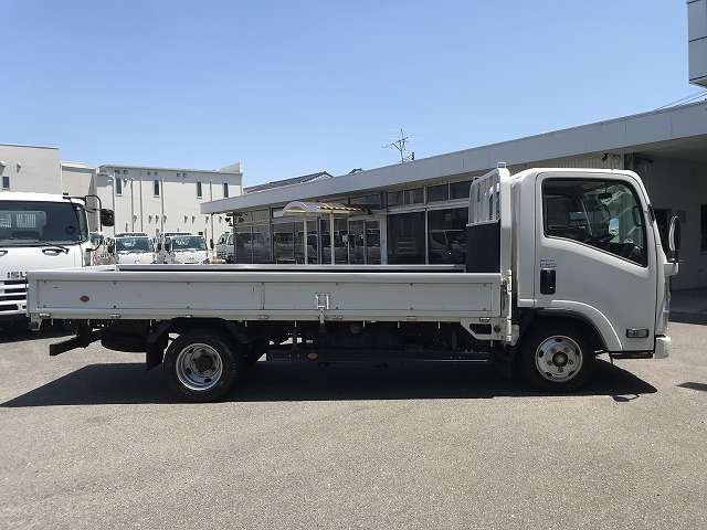 Isuzu Elf 8