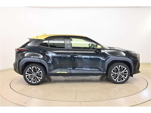 Toyota Yaris Cross 4