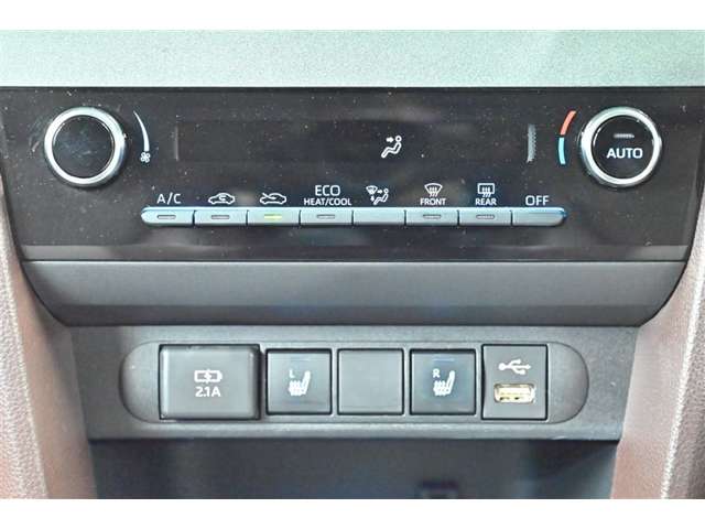 Toyota Yaris Cross 8