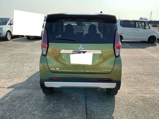 Mitsubishi eK X 8