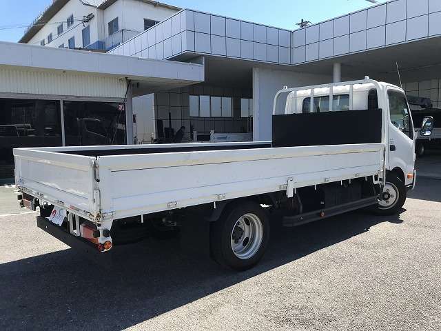 Hino Dutro 6