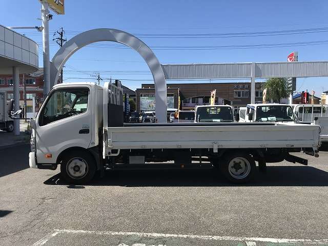 Hino Dutro 7
