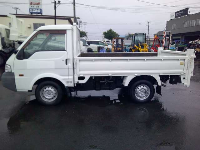 Mazda Bongo Truck 4