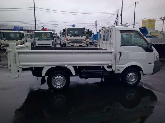 Mazda Bongo Truck 8