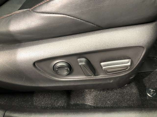 Toyota RAV4 PHV 12