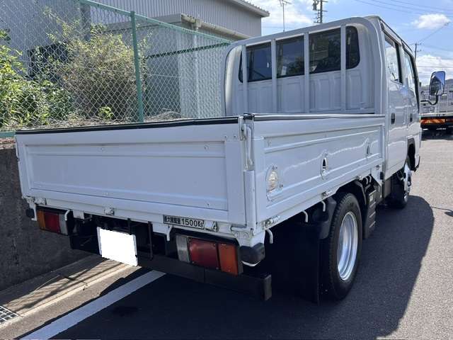 Isuzu Elf 8