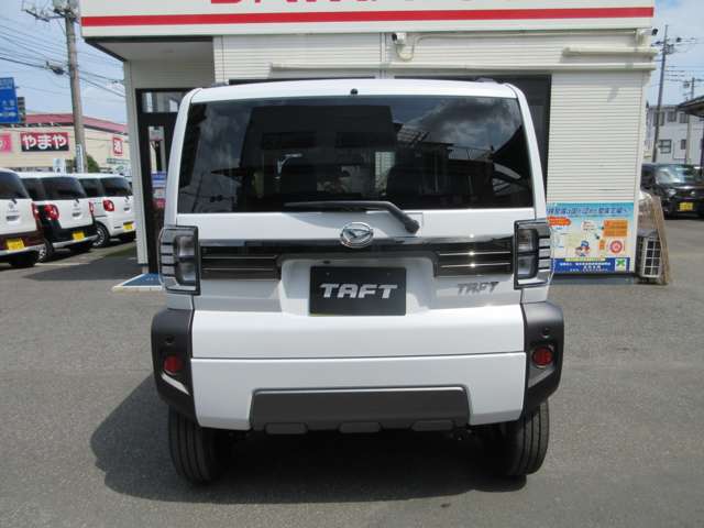 Daihatsu Taft 6