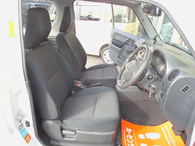 Mazda AZ-オフロード 9