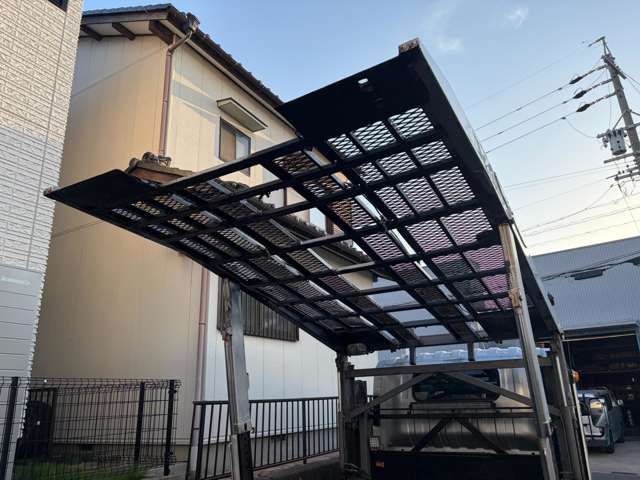 Isuzu Elf 11