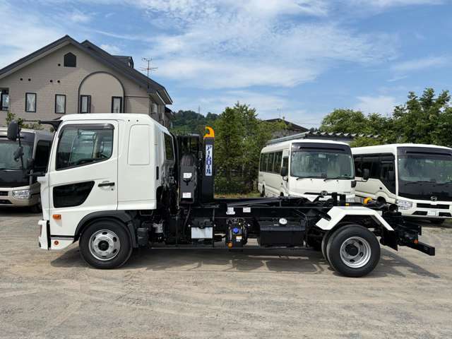 Hino Ranger 8