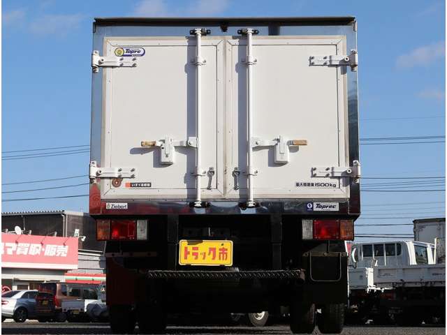 Isuzu Elf 10