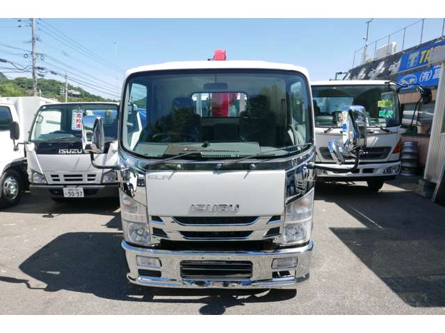 Isuzu Elf 2