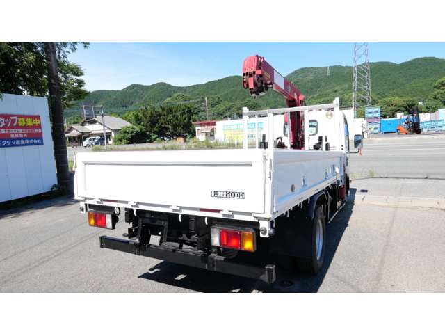 Isuzu Elf 6