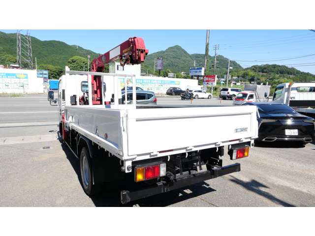Isuzu Elf 9