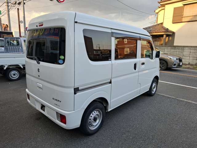 Suzuki Every 8