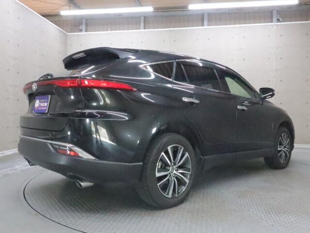 Toyota Harrier 3