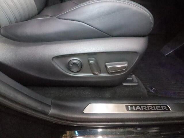 Toyota Harrier 6