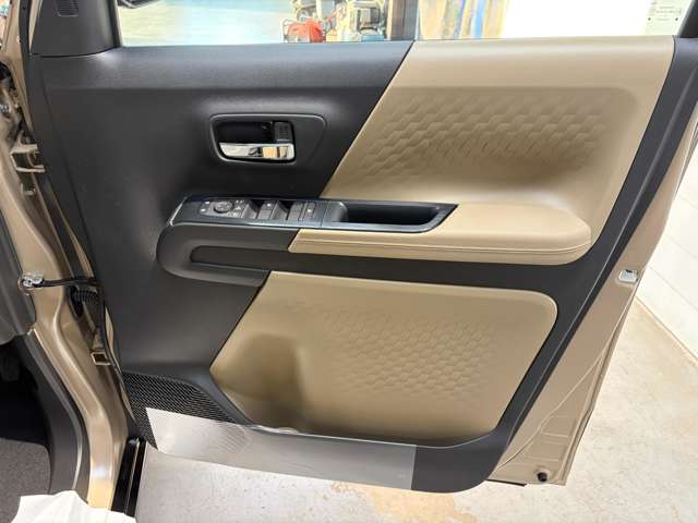 Mitsubishi Delica Mini 6