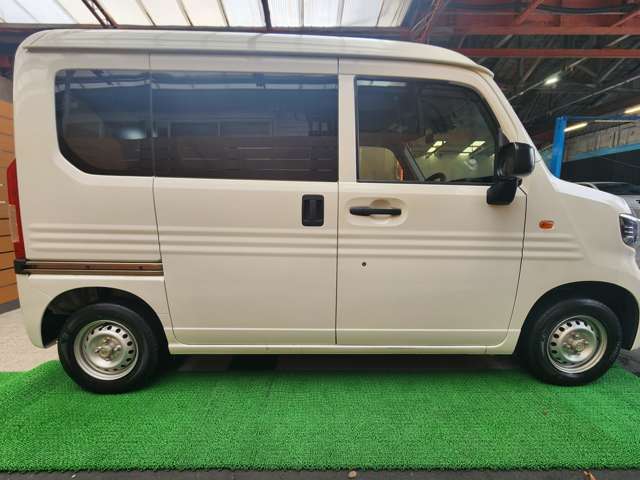 Honda N-VAN 8