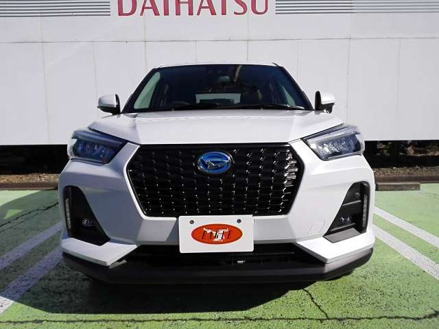 Daihatsu Rocky 3