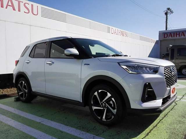 Daihatsu Rocky 7