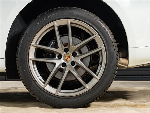 Porsche Macan 7
