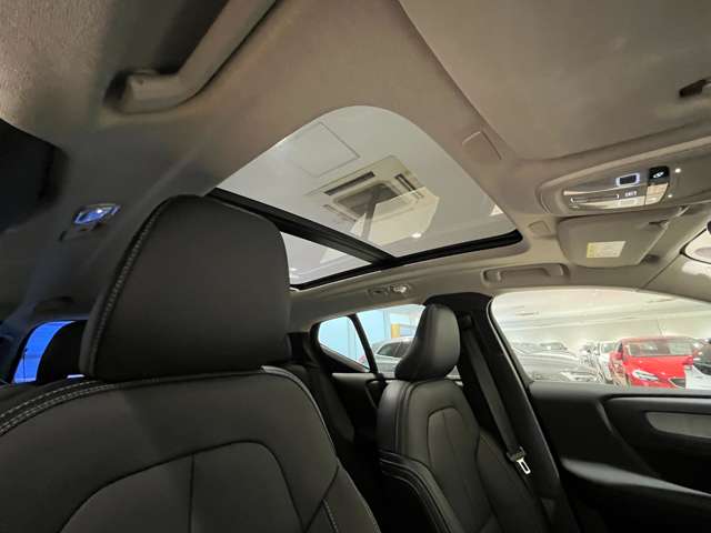 Volvo XC40 3