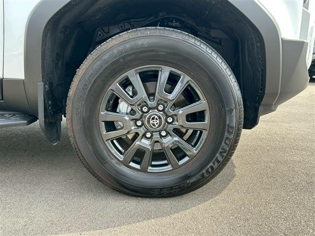 Toyota Land Cruiser 250 11
