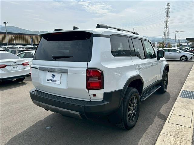 Toyota Land Cruiser 250 6