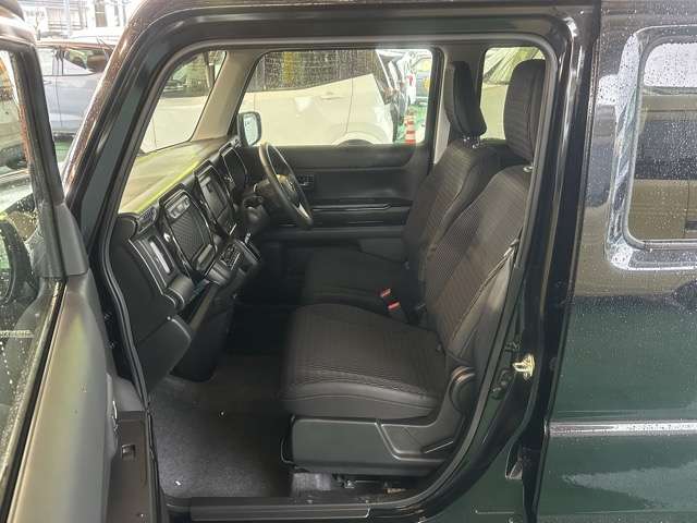 Mazda Flair Crossover 5