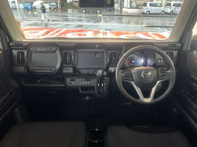 Mazda Flair Crossover 7