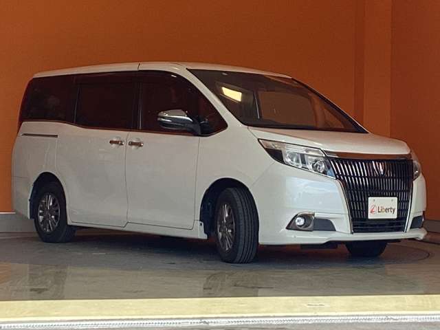 Toyota Esquire 9