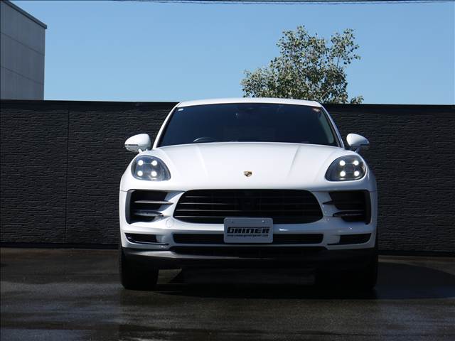 Porsche Macan 3