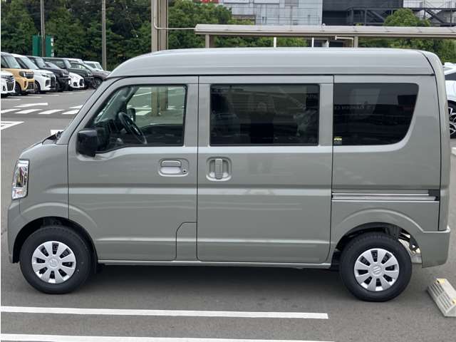 Suzuki Every 12