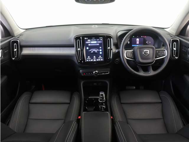 Volvo XC40 4