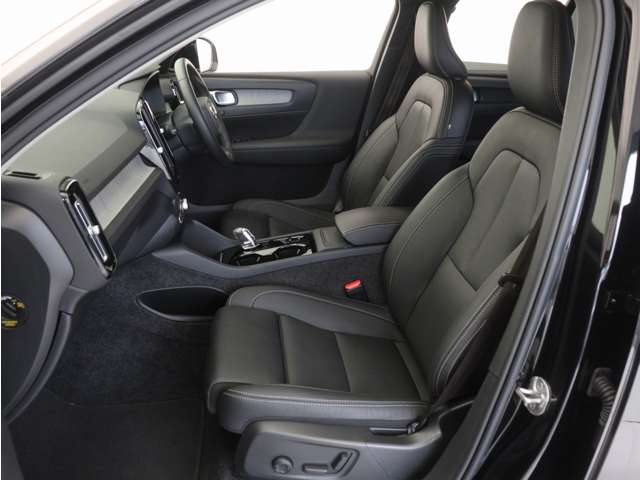 Volvo XC40 10