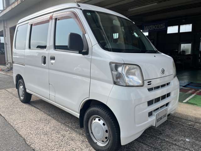Daihatsu Hijet Cargo 9