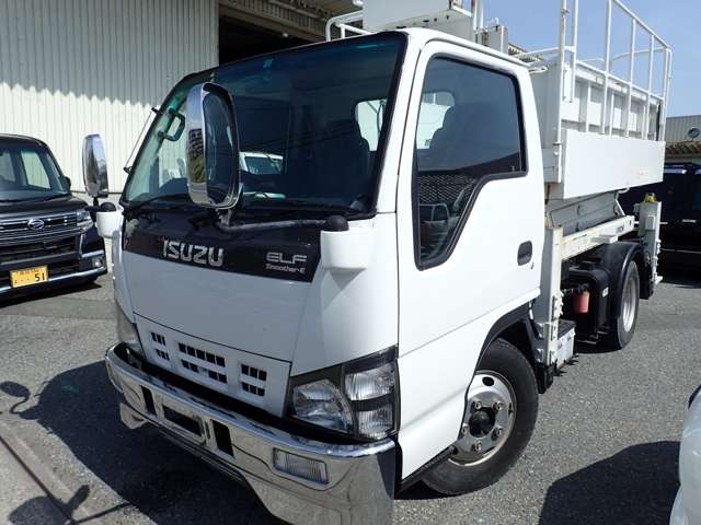 Isuzu Elf 3