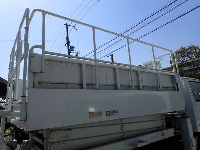 Isuzu Elf 7