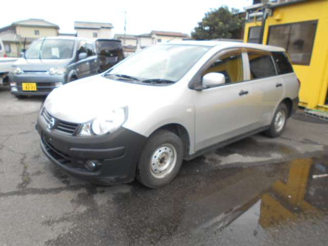 Nissan AD 11