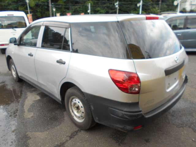 Nissan AD 9