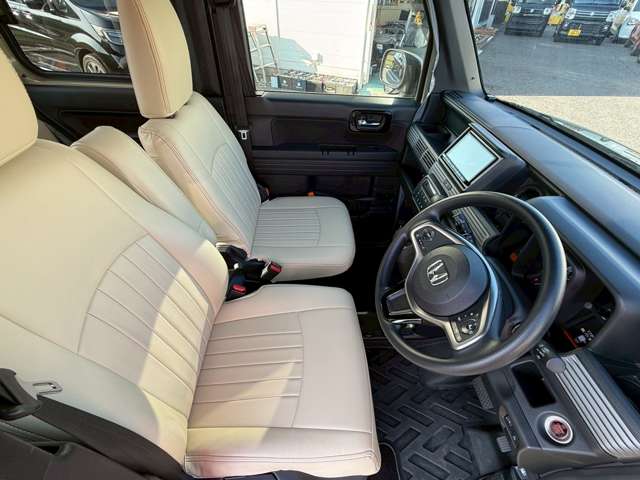 Honda N-VAN 12