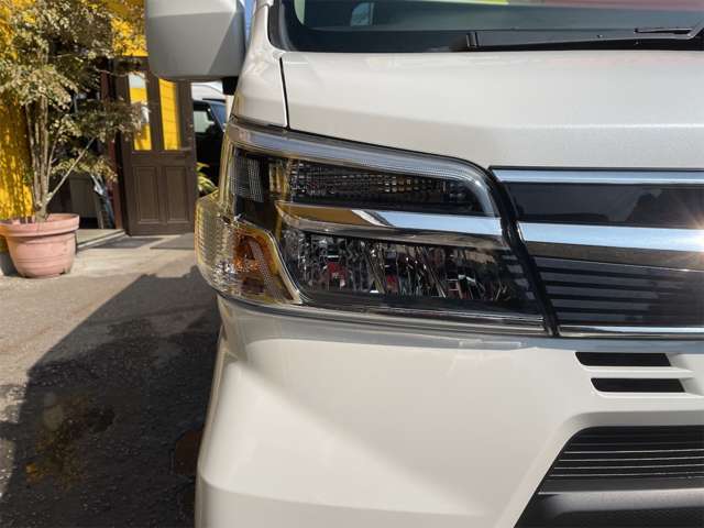 Daihatsu Hijet Deck Van 6